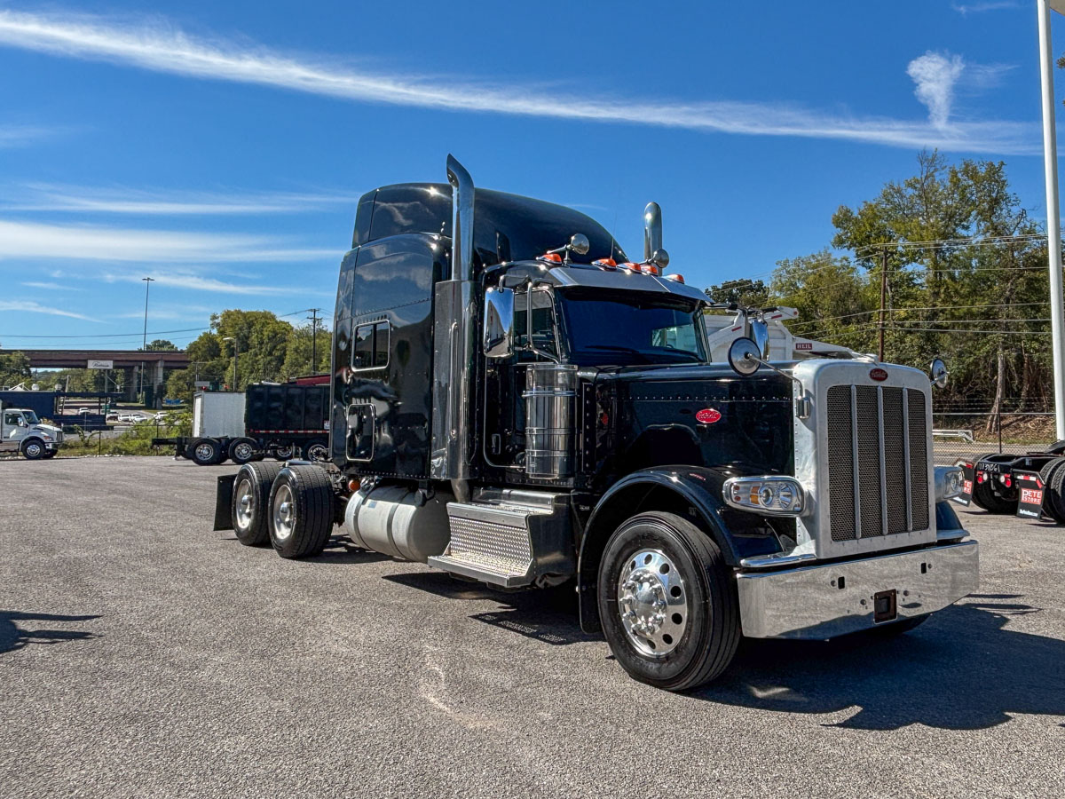 2022 Peterbilt 389 in Knoxville, TN — photo 7