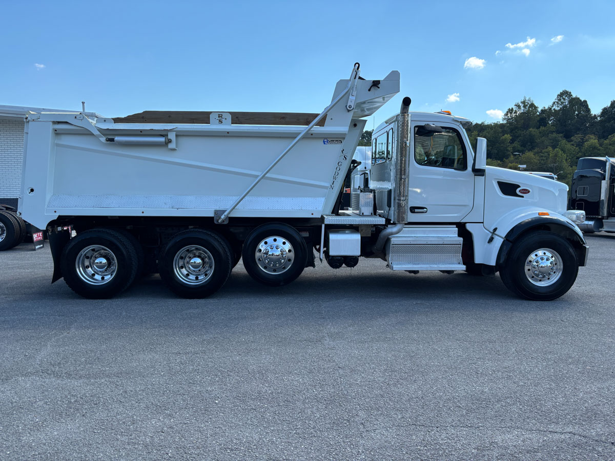 2025 Peterbilt 567 in Knoxville, TN — photo 7