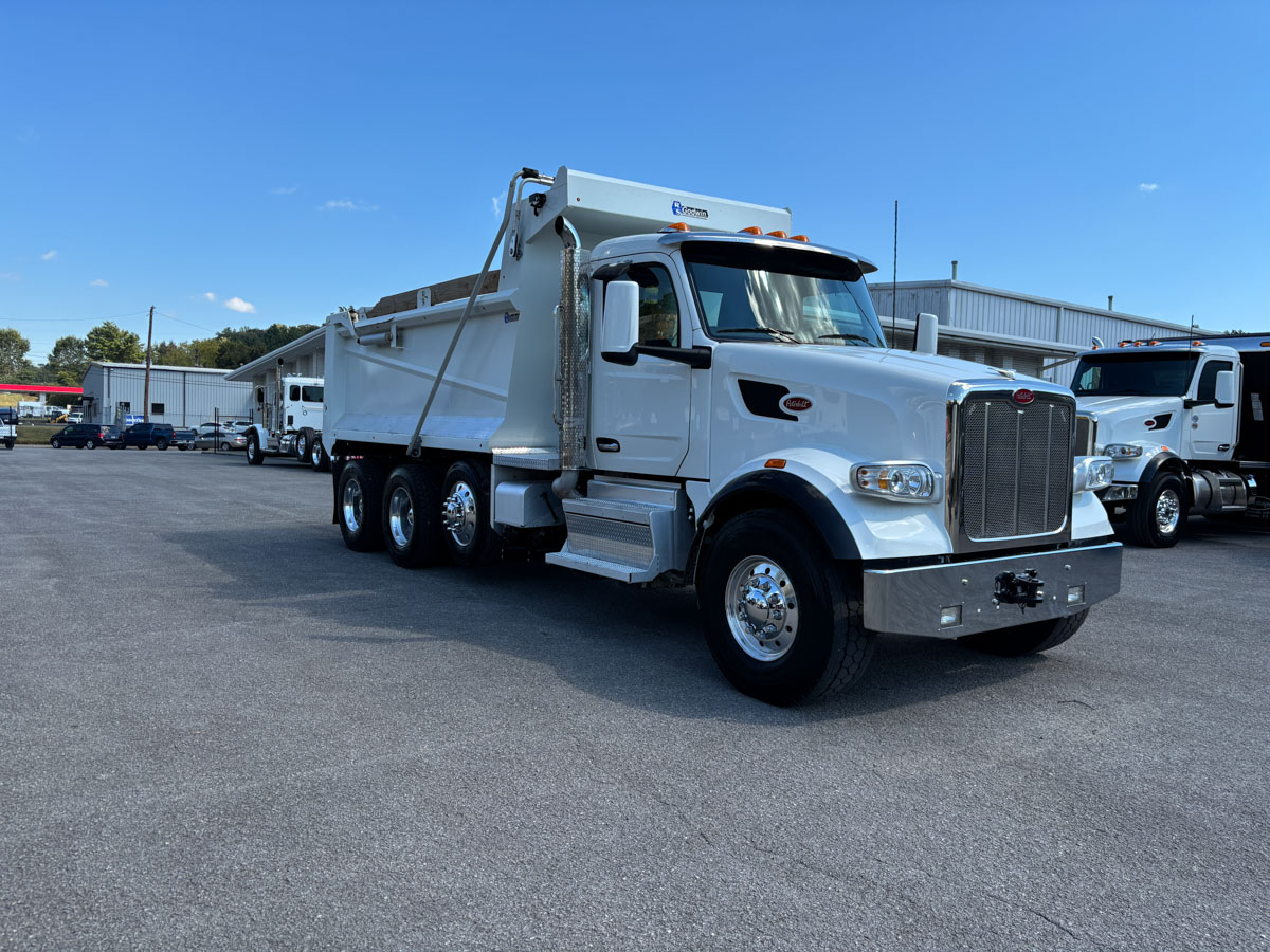 2025 Peterbilt 567 in Knoxville, TN — photo 8
