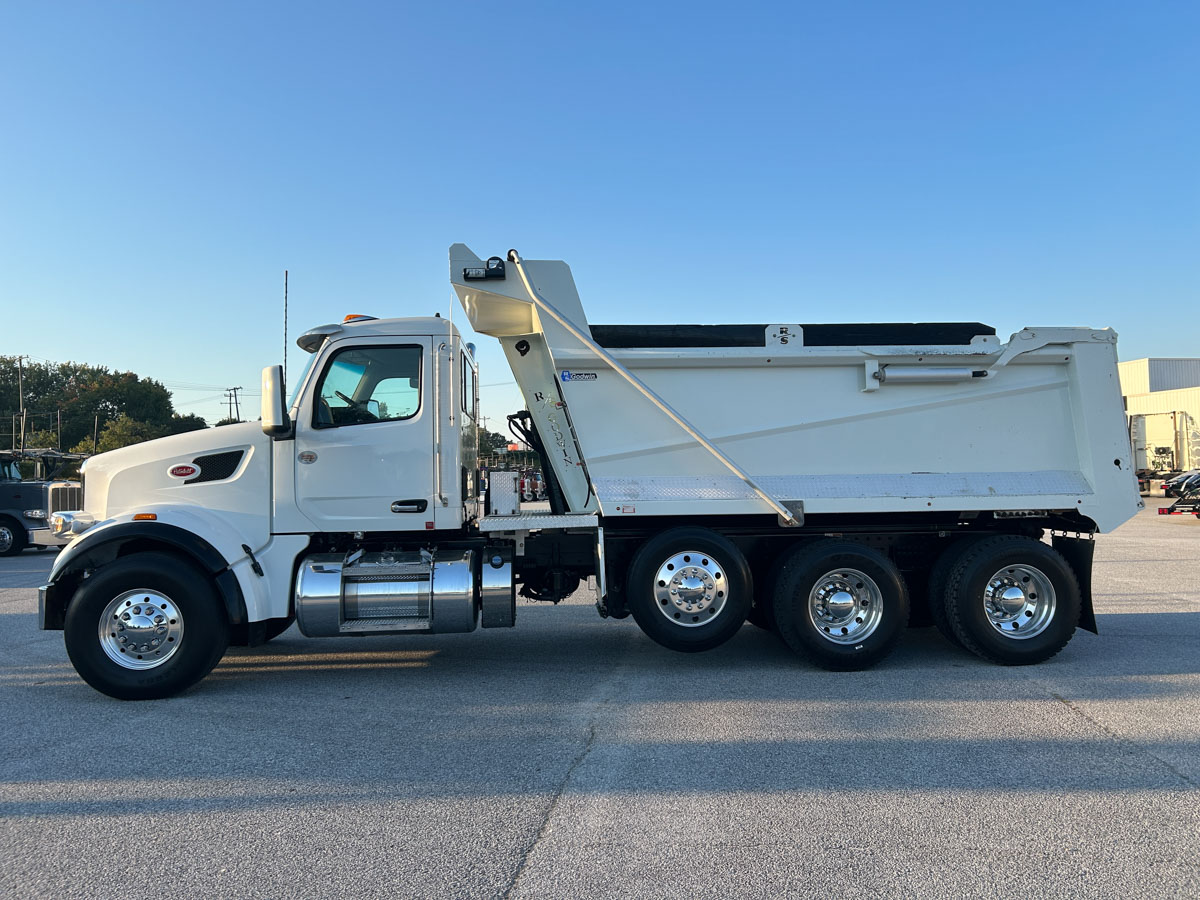 2025 Peterbilt 567 in Knoxville, TN — photo 3