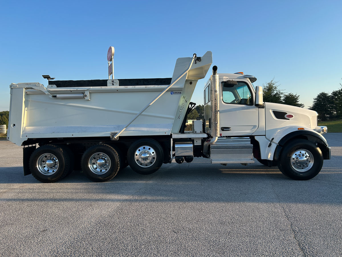 2025 Peterbilt 567 in Knoxville, TN — photo 7