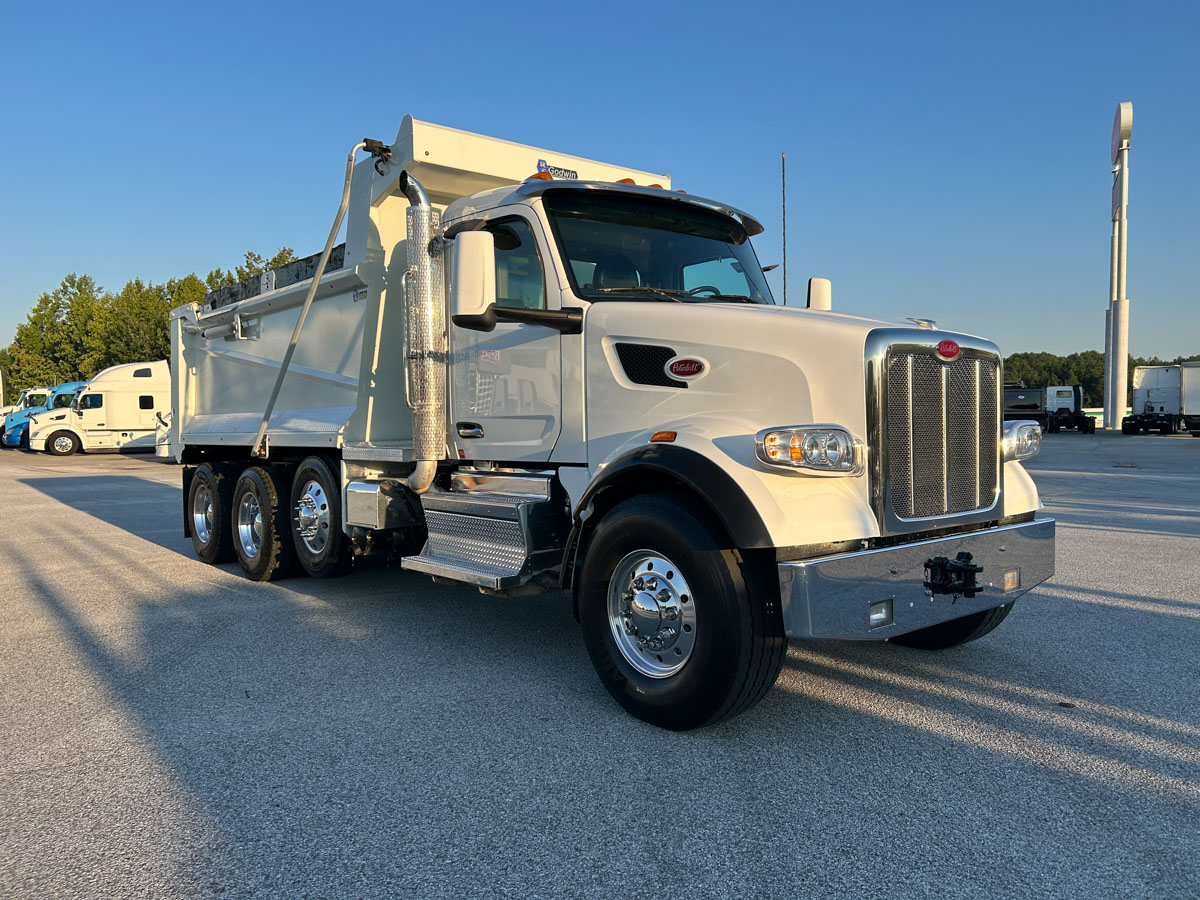 2025 Peterbilt 567 in Knoxville, TN — photo 8