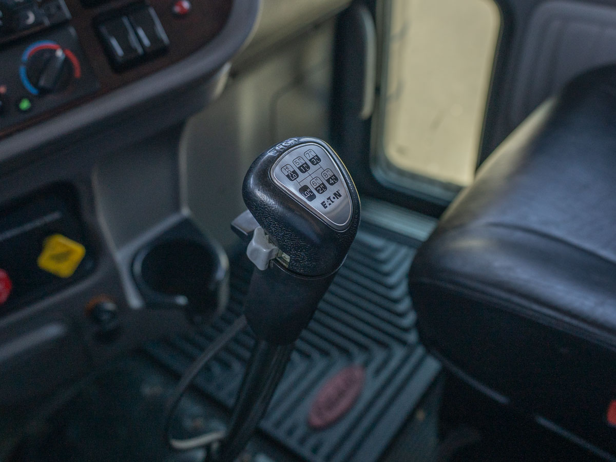 2022 Peterbilt 389 in Landover, MD — photo 4