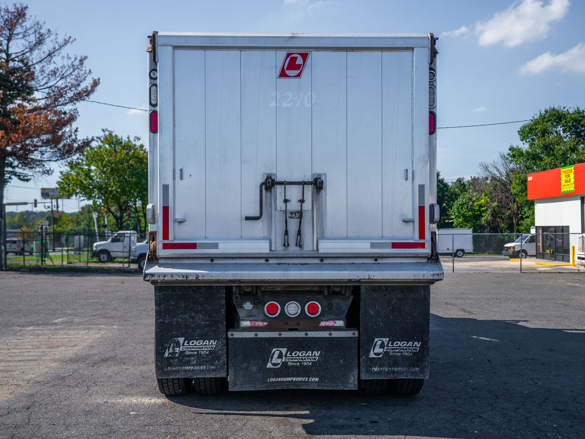 2022 Peterbilt 389 in Landover, MD — photo 6