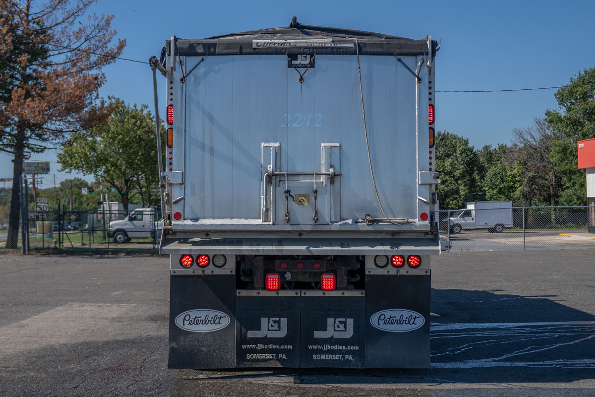 2022 Peterbilt 389 in Landover, MD — photo 5