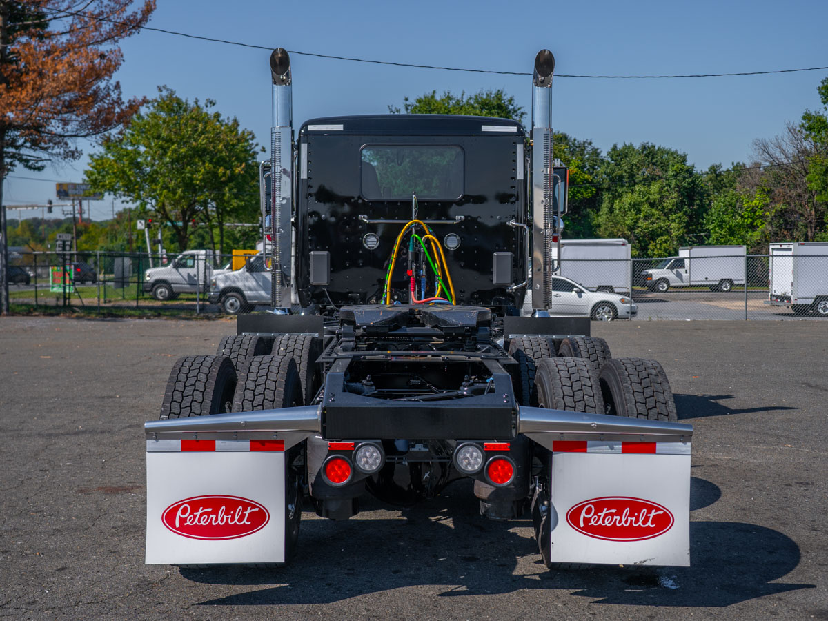 2027 Peterbilt 589 in Baltimore, MD — photo 5