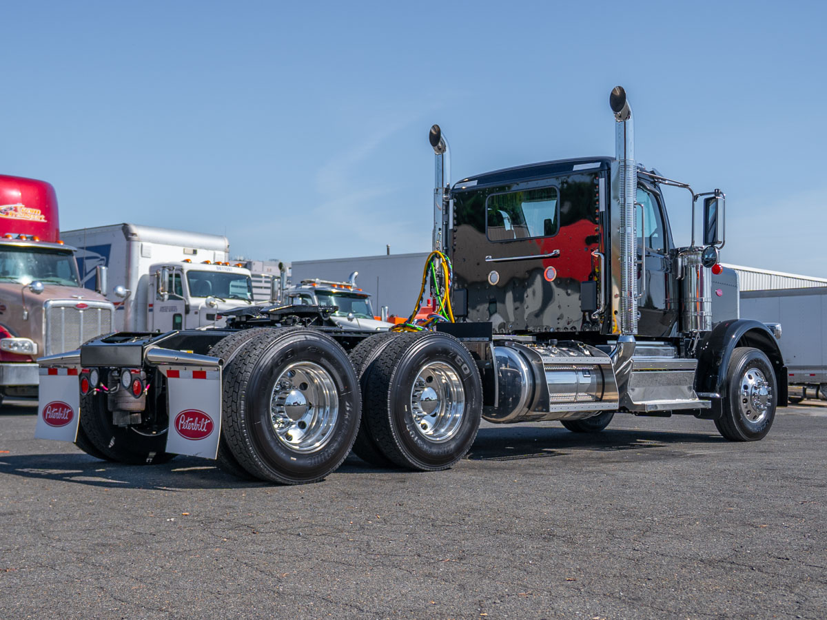 2027 Peterbilt 589 in Baltimore, MD — photo 6