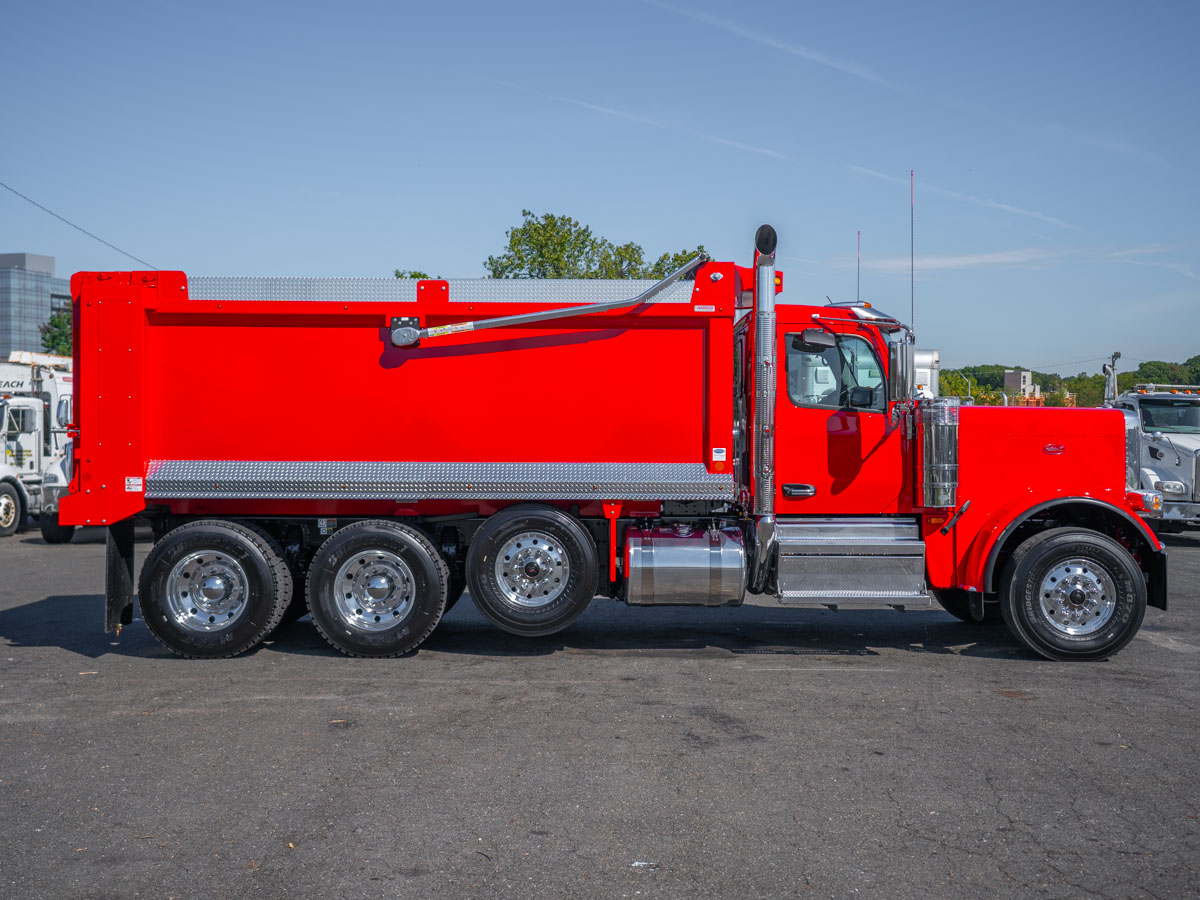 2027 Peterbilt 589 in Landover, MD — photo 7
