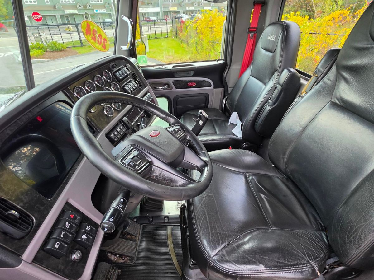 2024 Peterbilt in Plainville, MA — photo 4