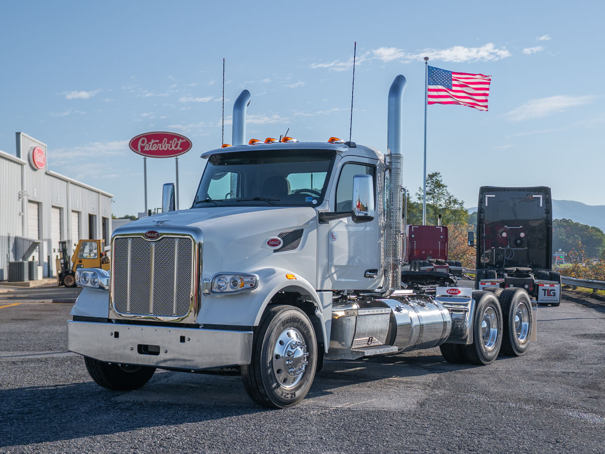 2027 Peterbilt 567