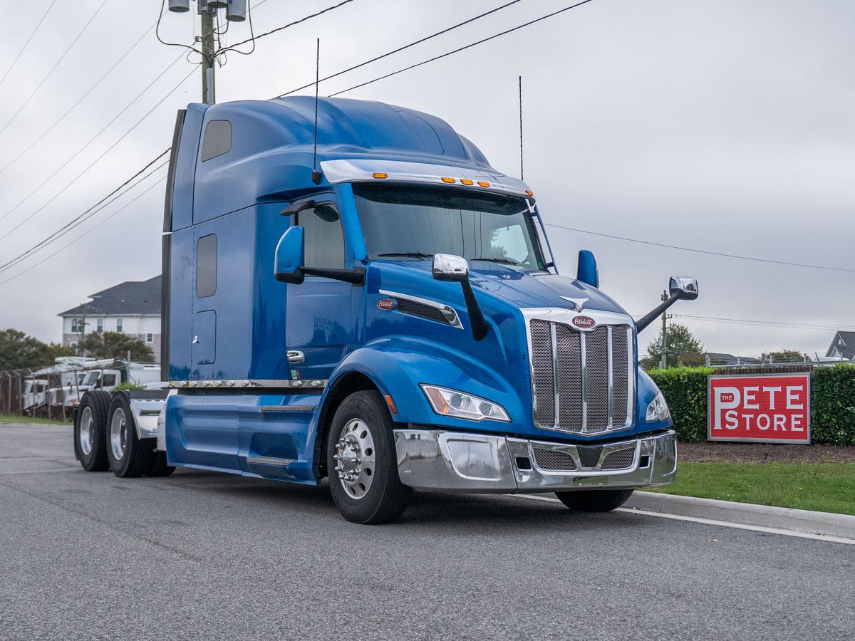 2022 Peterbilt 579 in Chesapeake, VA — photo 8