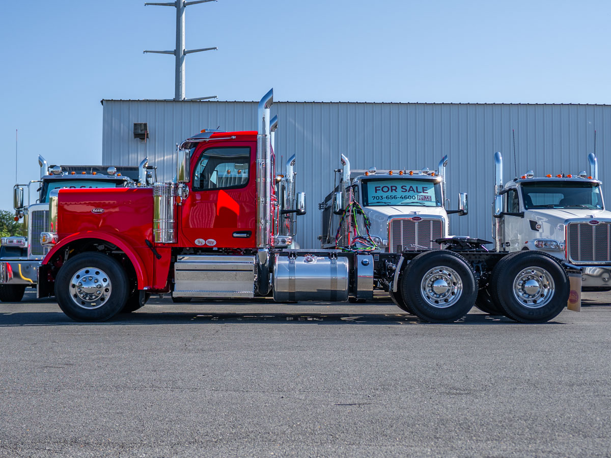 2027 Peterbilt 589 in Gainesville, VA — photo 3