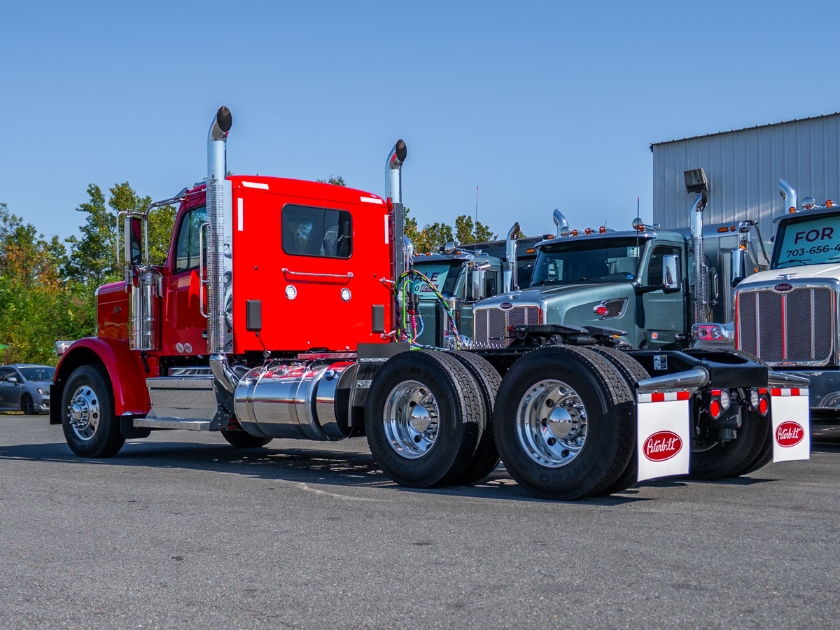 2027 Peterbilt 589 in Gainesville, VA — photo 4