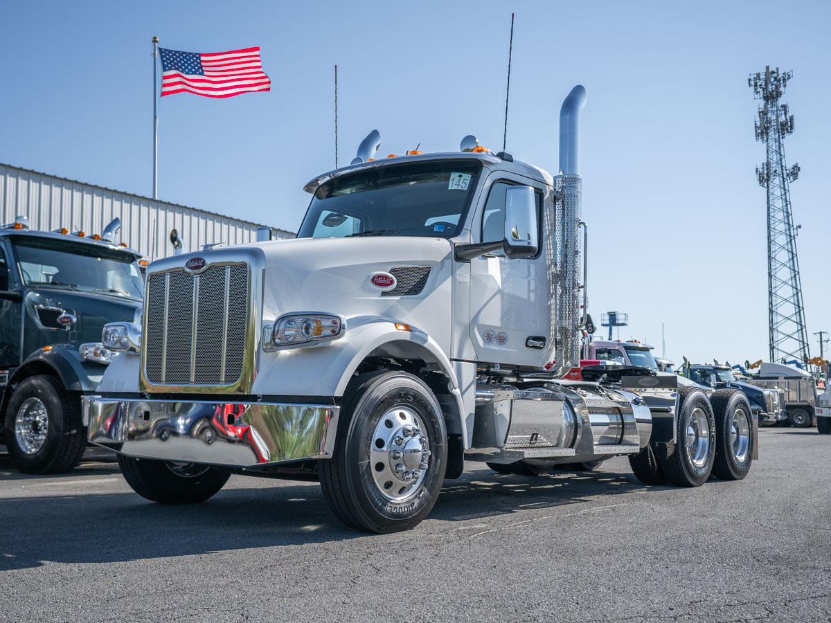 2027 Peterbilt 567