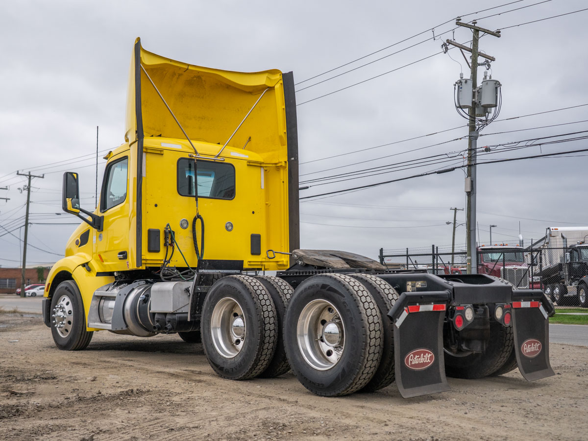 2021 Peterbilt 579 in Richmond, VA — photo 4