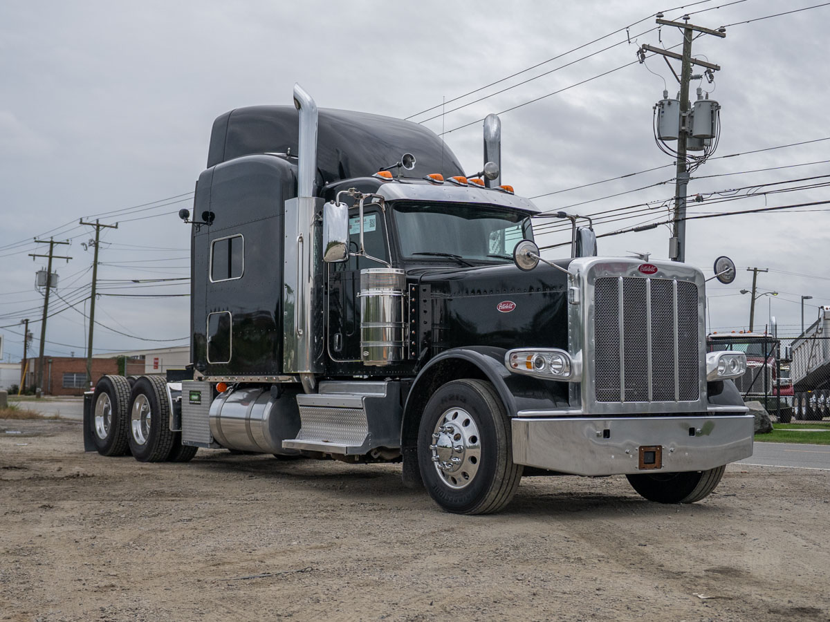 2022 Peterbilt 389 in Richmond, VA — photo 8