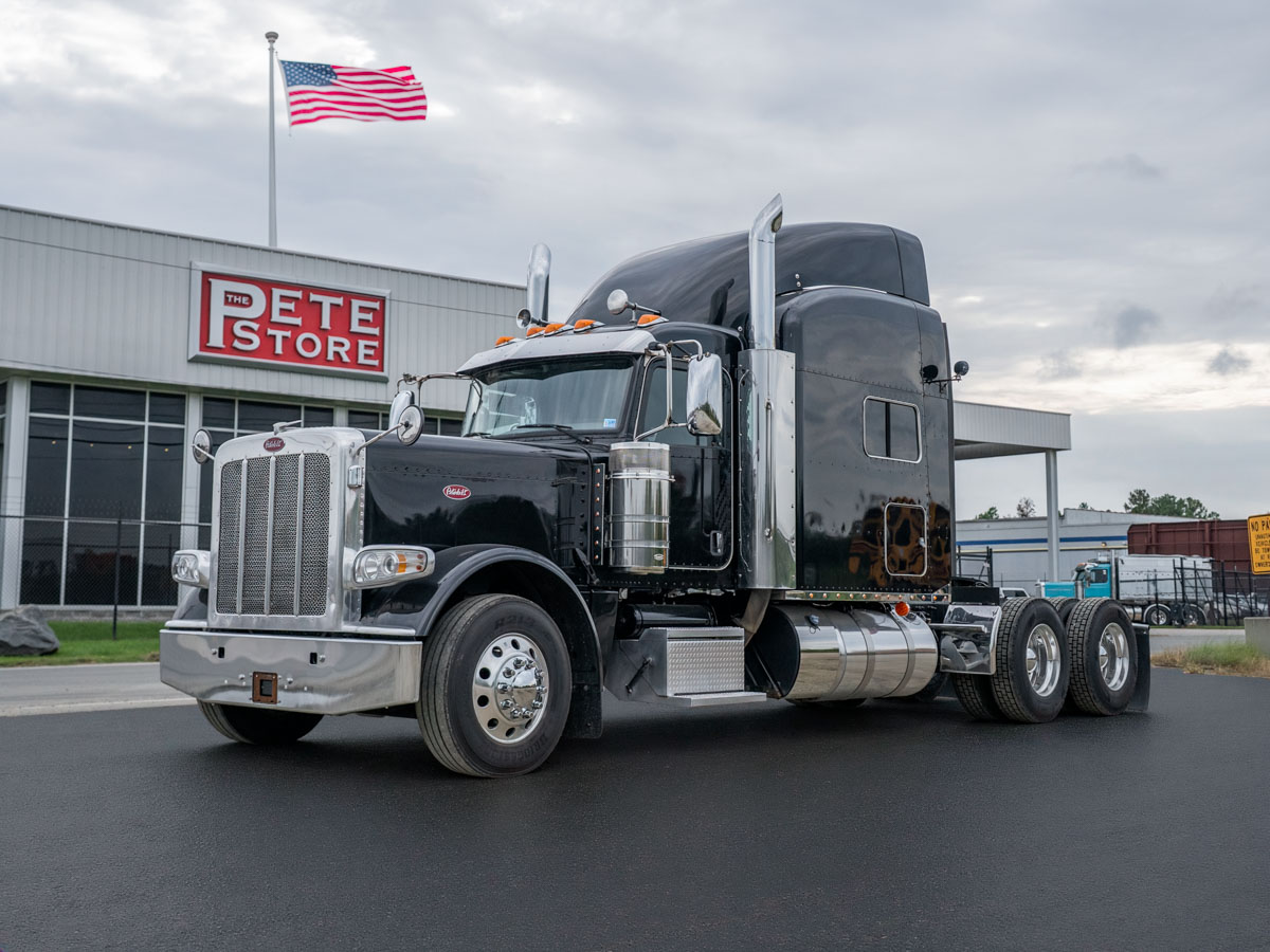 2022 Peterbilt 389