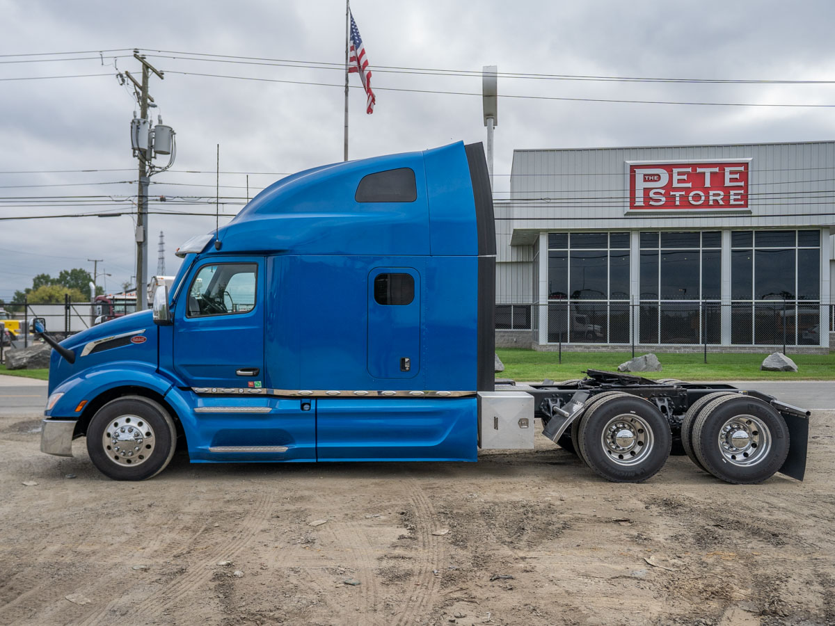 2023 Peterbilt 579 in Richmond, VA — photo 3