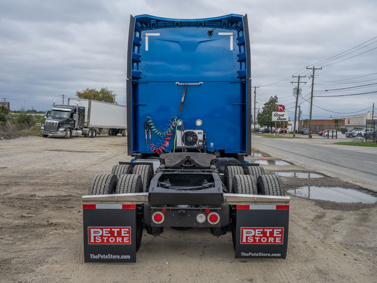 2023 Peterbilt 579 in Richmond, VA — photo 5