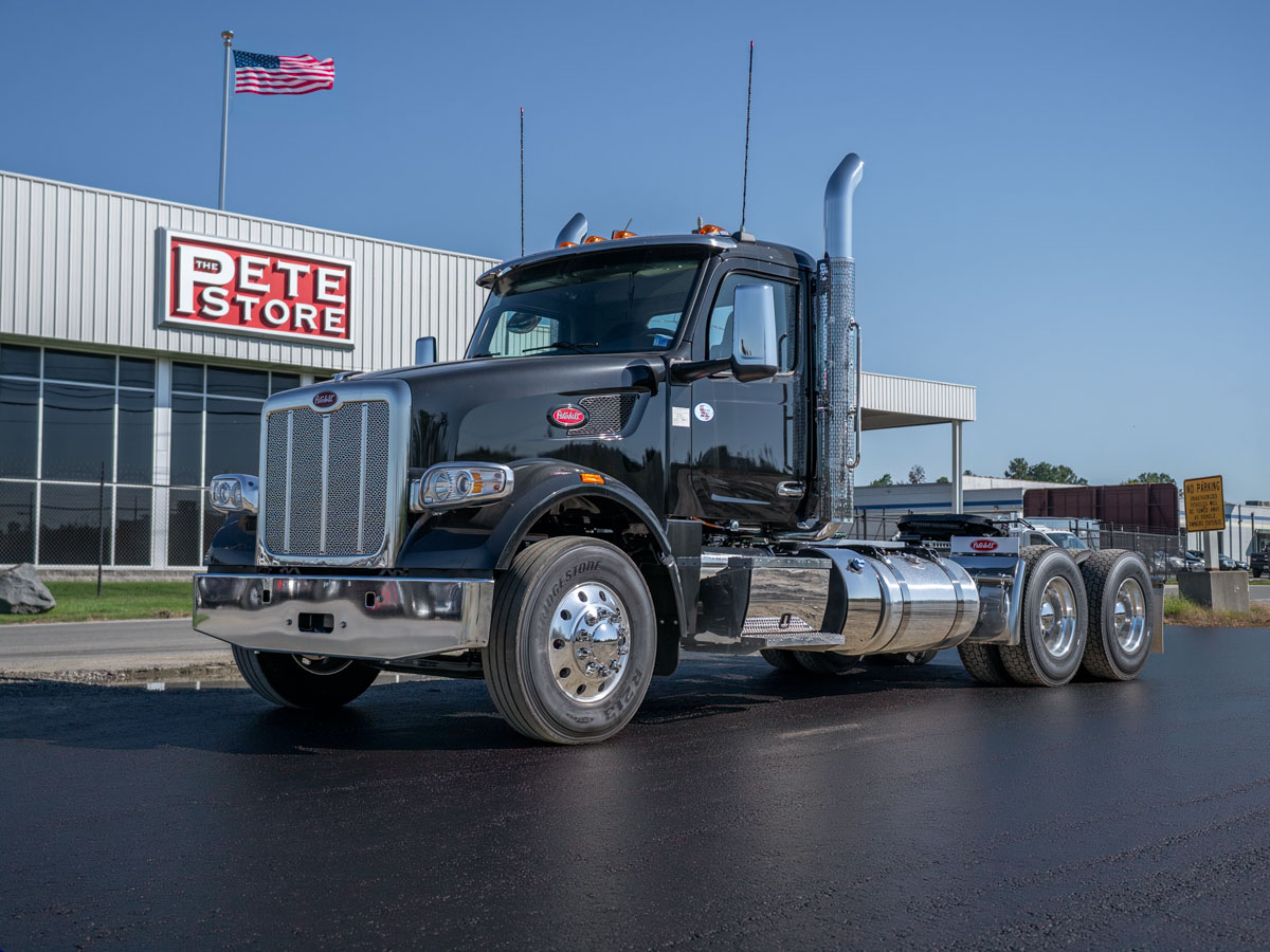 2027 Peterbilt 567 in Richmond, VA — photo 2