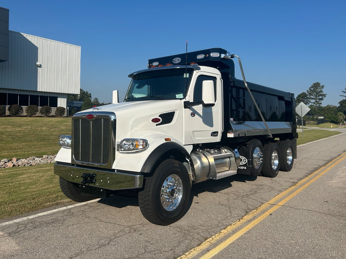 2027 Peterbilt 567