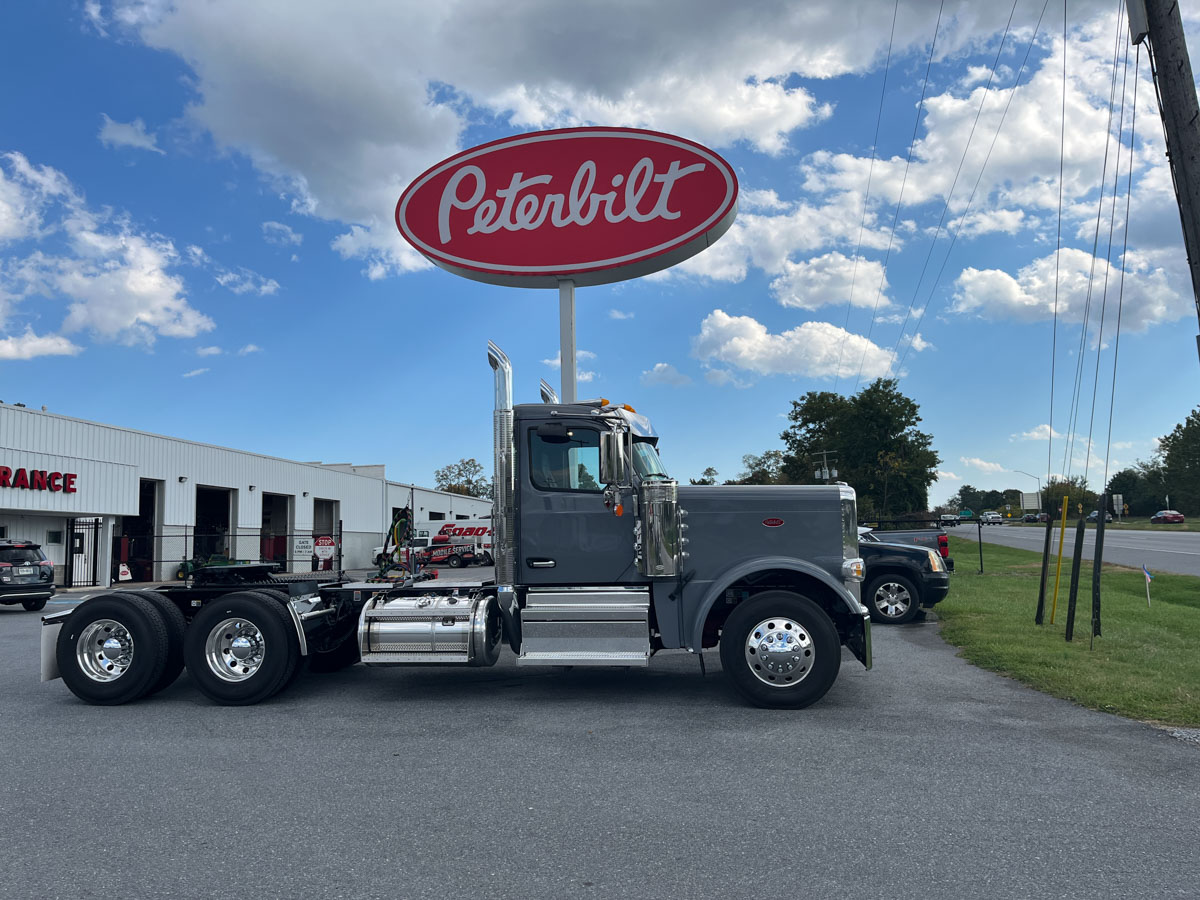 2027 Peterbilt 589 in Hagerstown, MD — photo 4